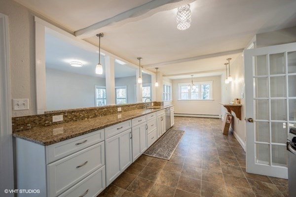 27 Maplewood Road Lynnfield, MA 01940 - Photo 11 of 30