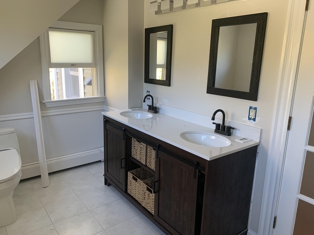 27 Maplewood Road Lynnfield, MA 01940 - Photo 19 of 30