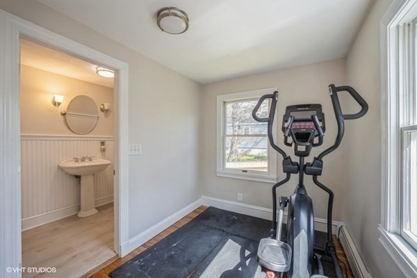 27 Maplewood Road Lynnfield, MA 01940 - Photo 7 of 30