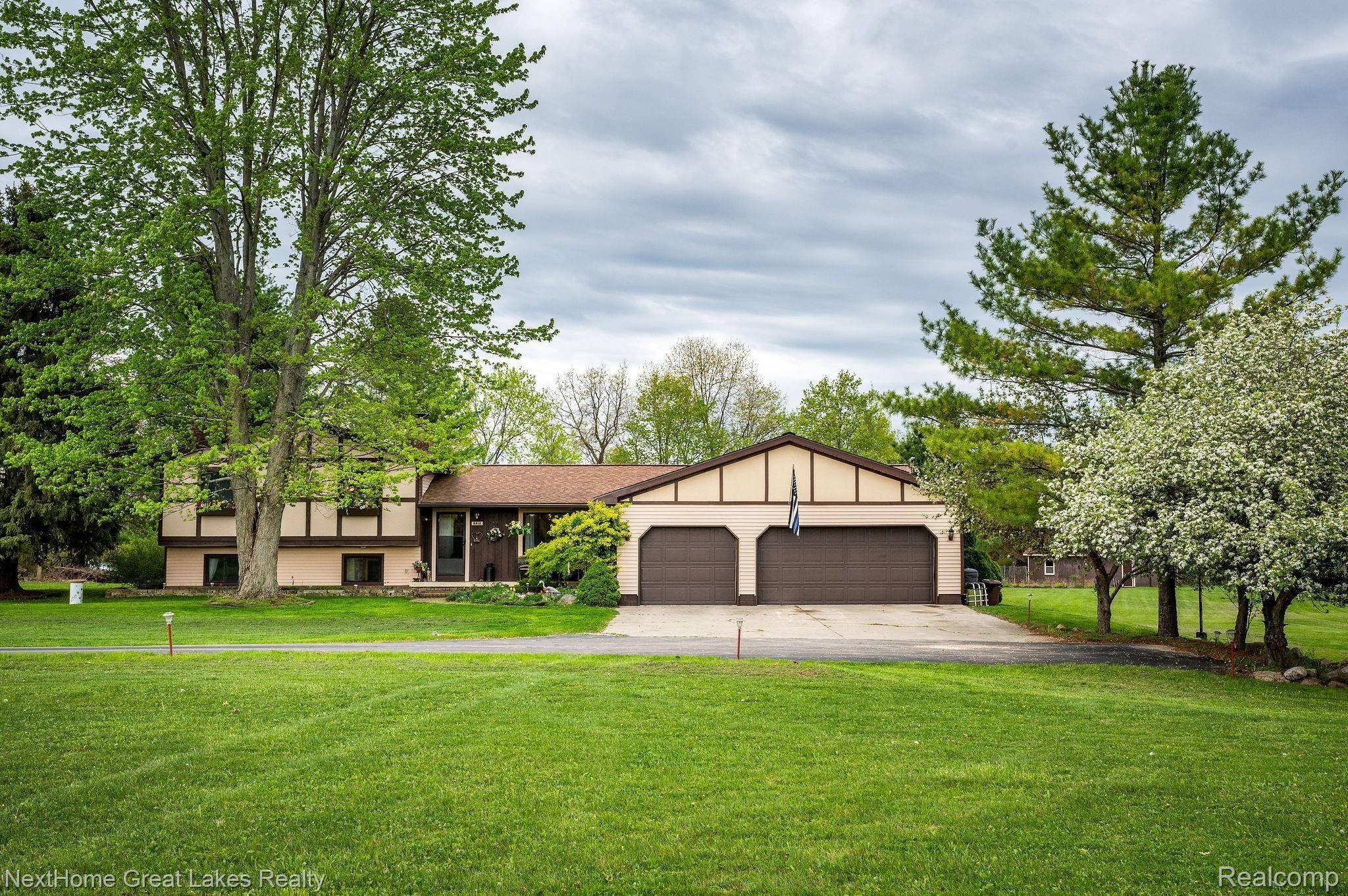 6512 Dutch Road Goodrich, MI 48438 - Photo 9 of 45 AP6_2452.jpg