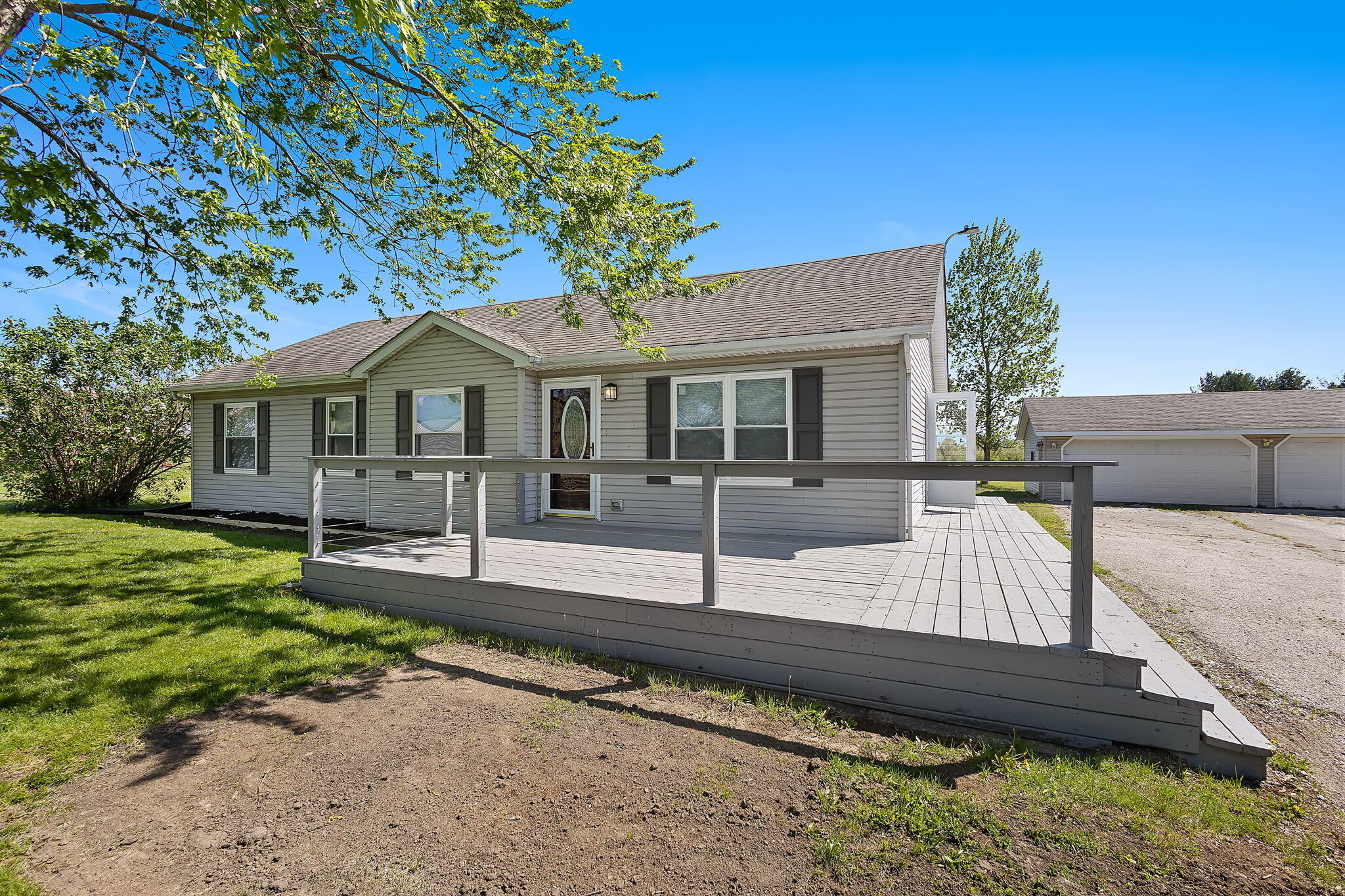 16435 Colorado Street Hebron, IN 46341 - Photo 4 of 60 2048x1365