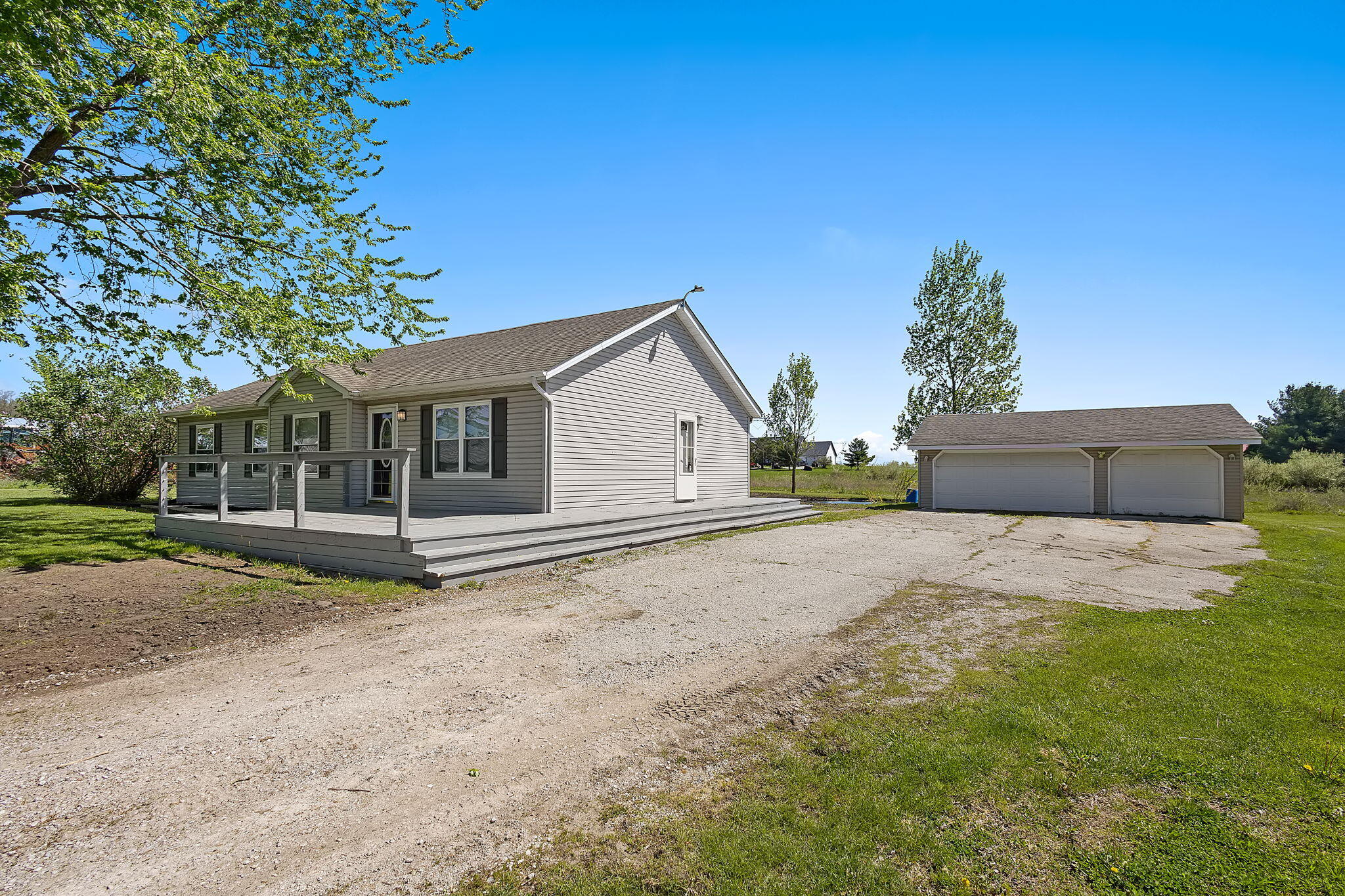 16435 Colorado Street Hebron, IN 46341 - Photo 6 of 60 2048x1365