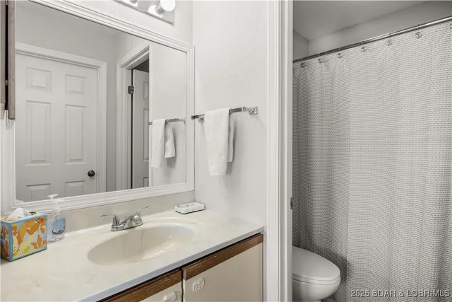 $247,000 | 233 Indian Pointe, Unit 233, Osage Beach, MO 65065