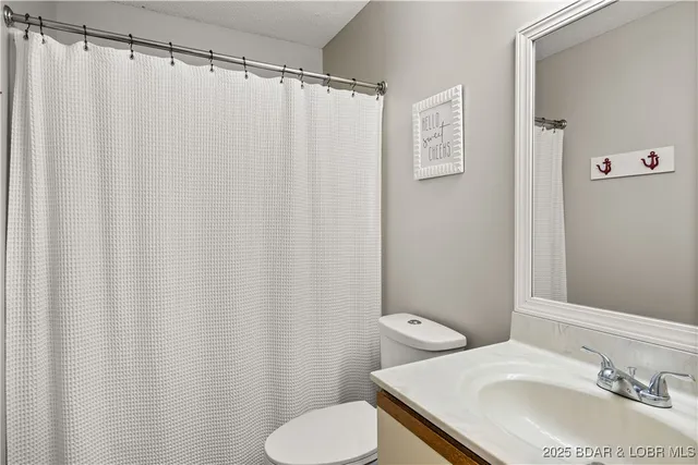 $247,000 | 233 Indian Pointe, Unit 233, Osage Beach, MO 65065