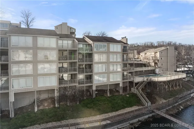$247,000 | 233 Indian Pointe, Unit 233, Osage Beach, MO 65065