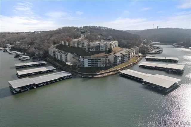 $247,000 | 233 Indian Pointe, Unit 233, Osage Beach, MO 65065