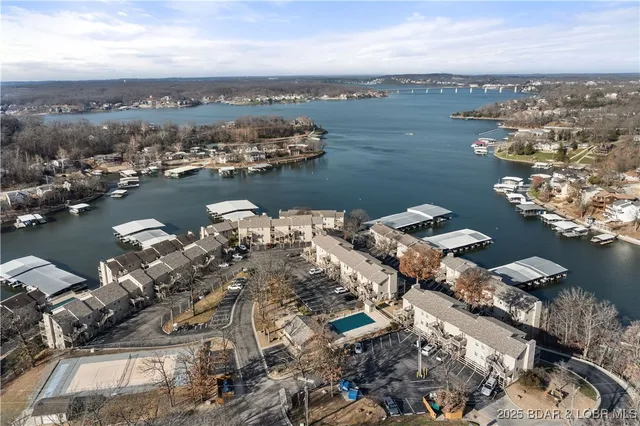 $247,000 | 233 Indian Pointe, Unit 233, Osage Beach, MO 65065