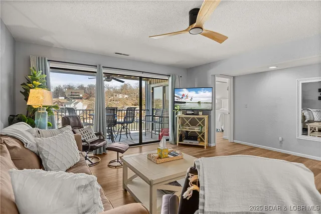 $247,000 | 233 Indian Pointe, Unit 233, Osage Beach, MO 65065