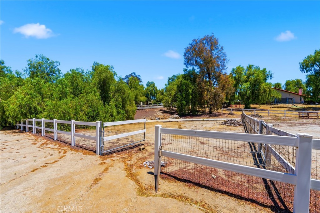 23030 Miners Road Perris, CA 92570 - Photo 38 of 46