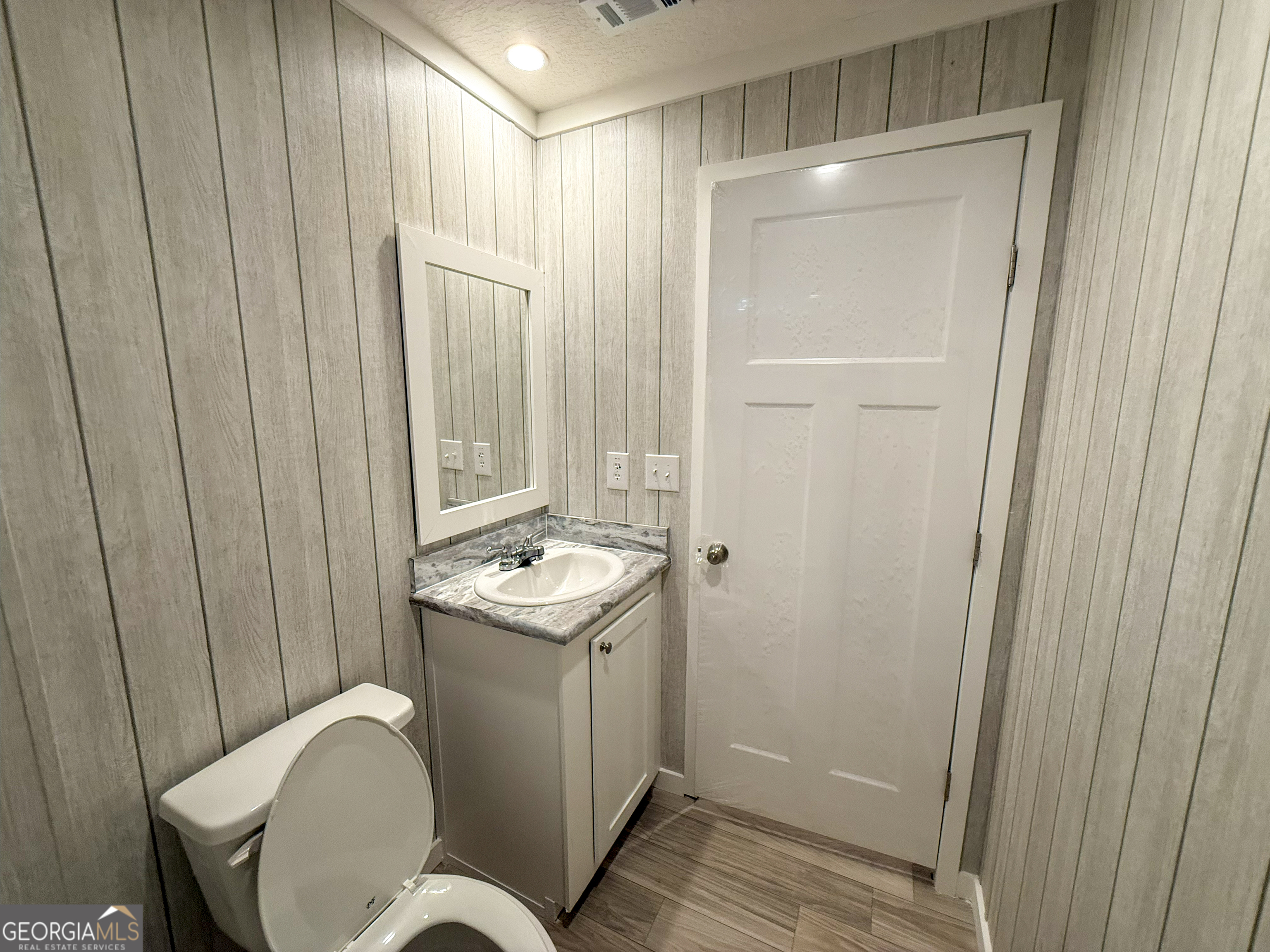 2126 Amberly Road Elberton, GA 30635 - Photo 48 of 68 a bathroom with a sink a toilet and shower