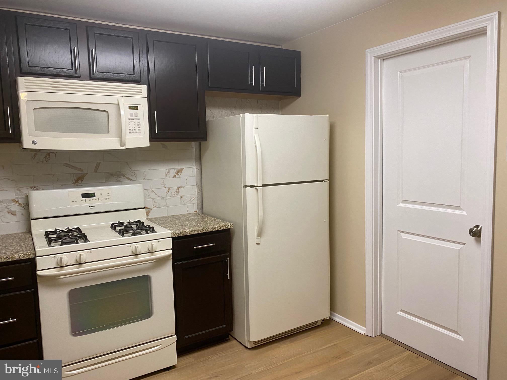 19104 Mills Choice Road, Unit 3 Montgomery Village, MD 20886 - Photo 3 of 27