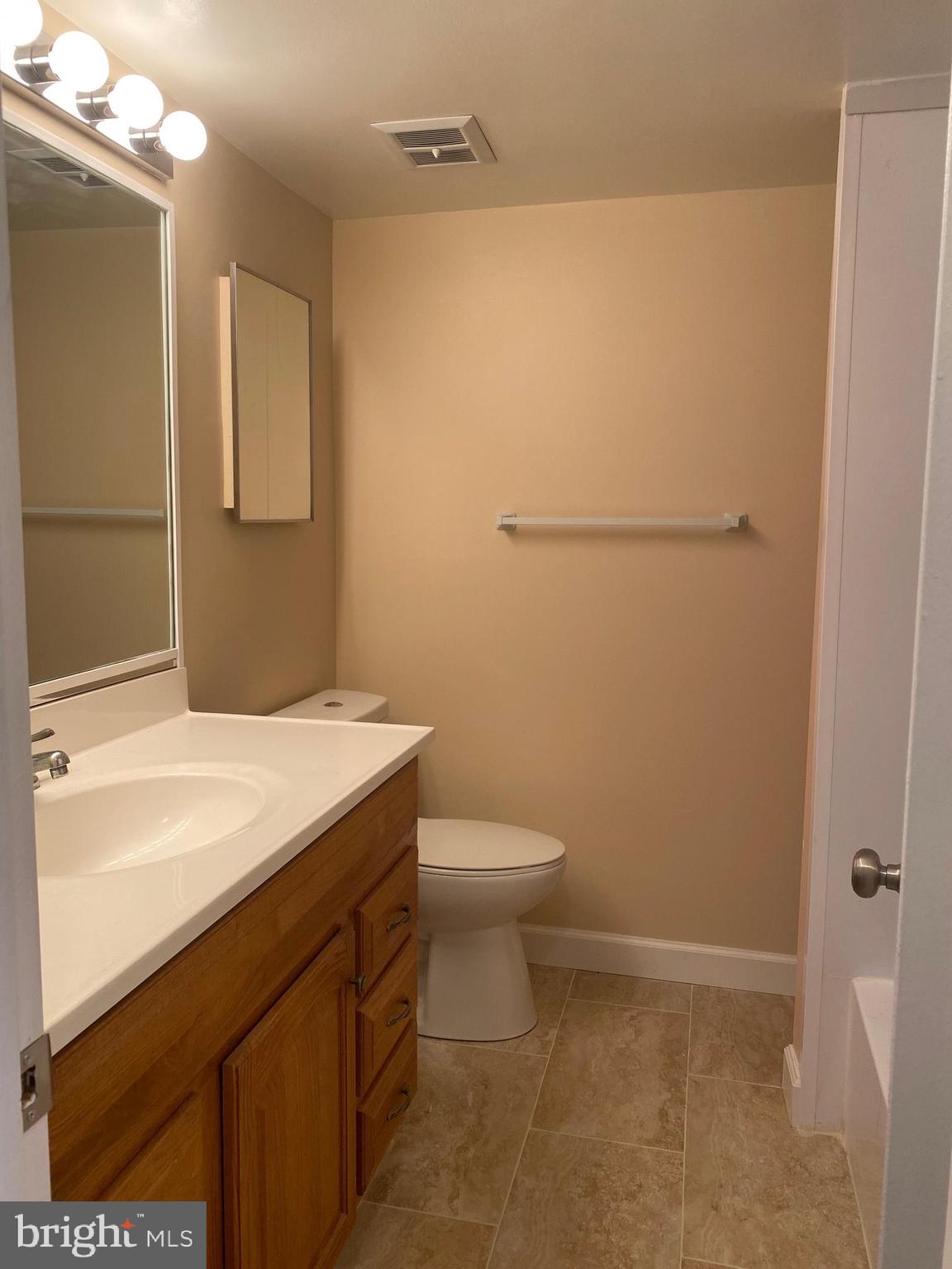 19104 Mills Choice Road, Unit 3 Montgomery Village, MD 20886 - Photo 9 of 27