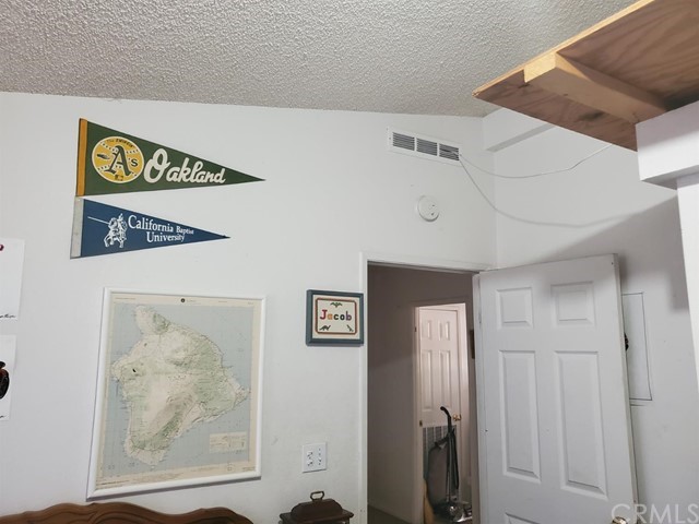 12285 Golden View Road Pinon Hills, CA 92372 - Photo 24 of 33 a view of room