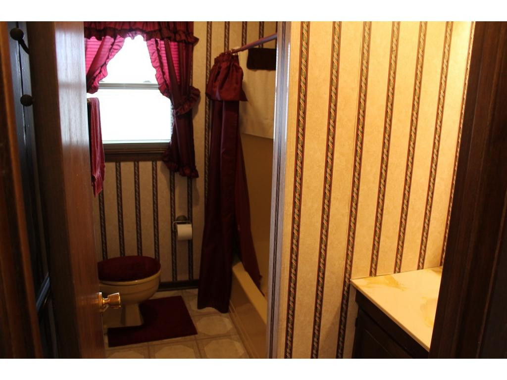 204 Winding Way Road Bristol, VA 24201 - Photo 15 of 25 Photo 15