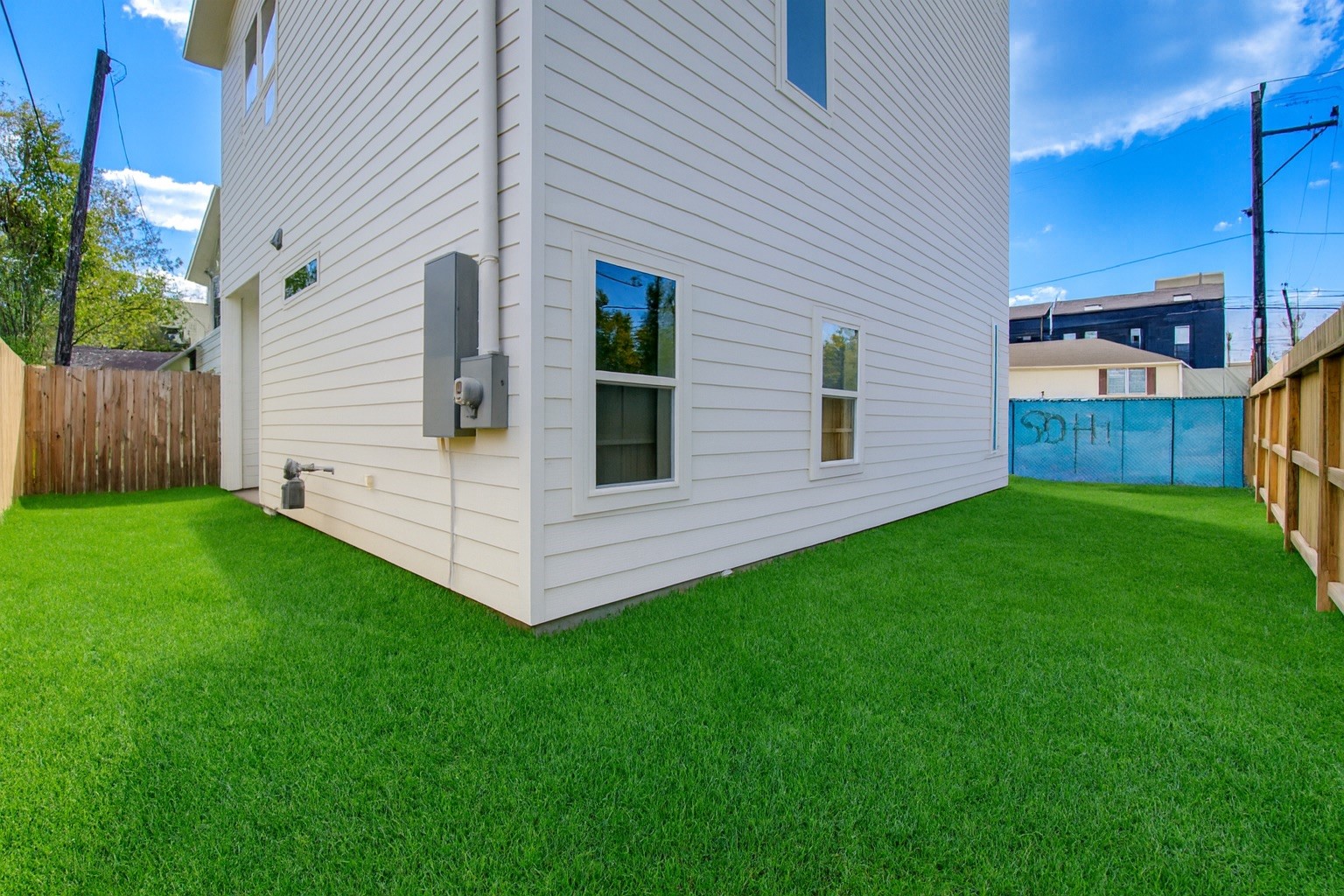 4702 Coke Street Houston, TX 77020 - Photo 27 of 35 a view of garden with patio