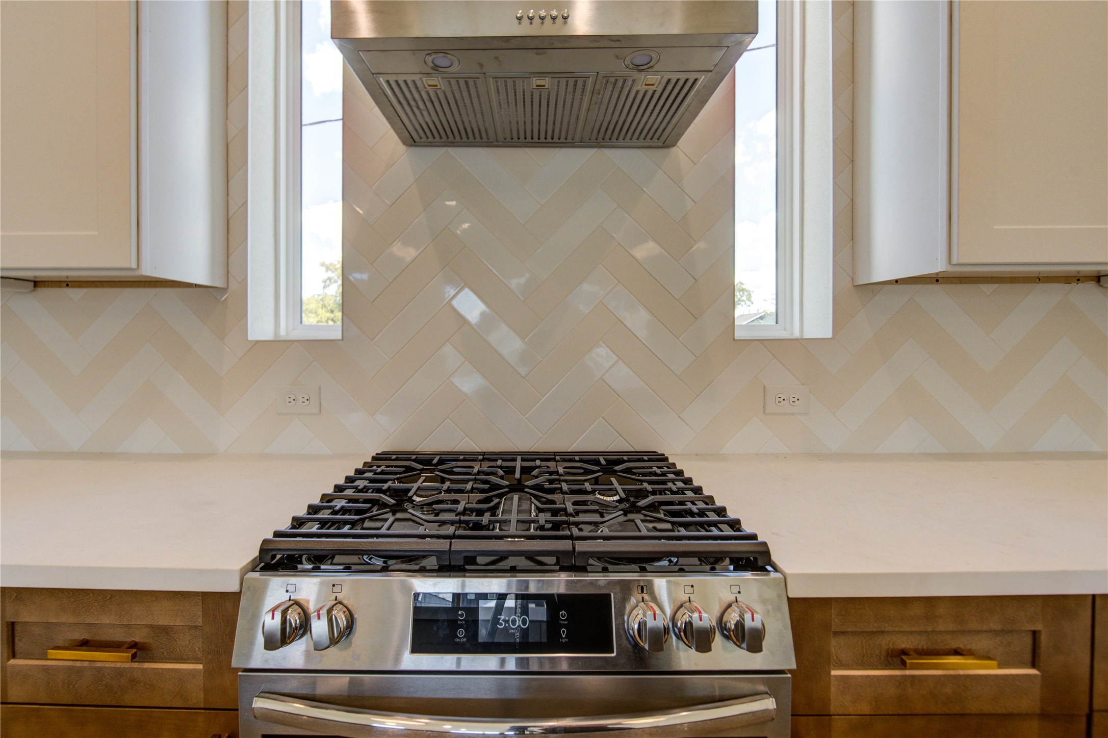 4702 Coke Street Houston, TX 77020 - Photo 8 of 35 a stove top oven sitting inside of a kitchen