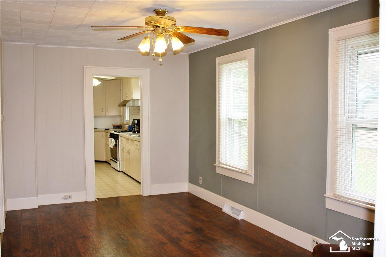 12600 Grafton Road Carleton, MI 48117 - Photo 6 of 23 31397765-5.JPG