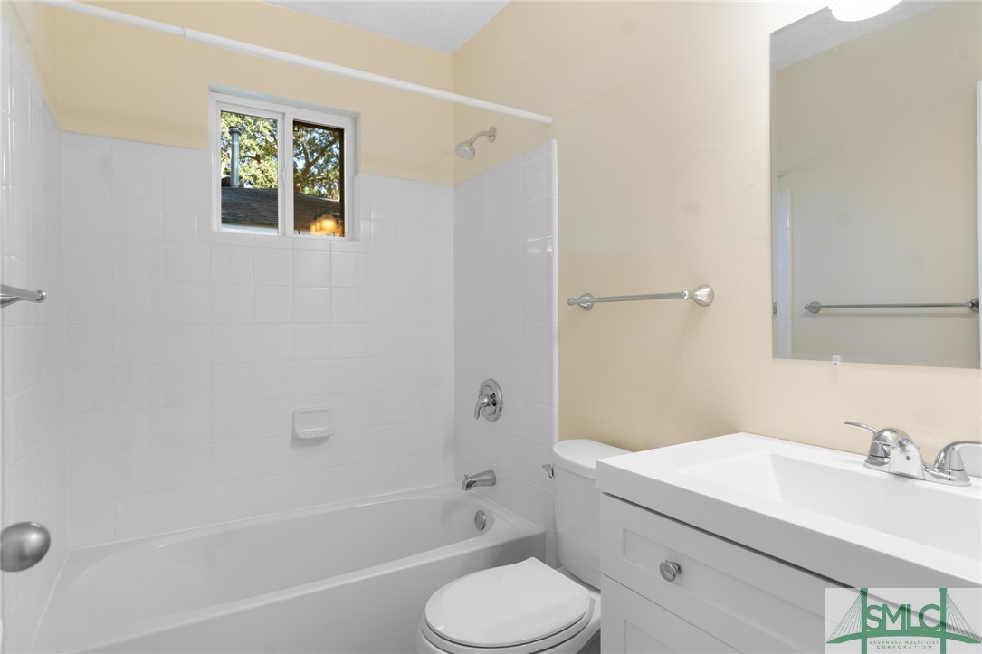 24 Sherwood Road Savannah, GA 31406 - Photo 11 of 26