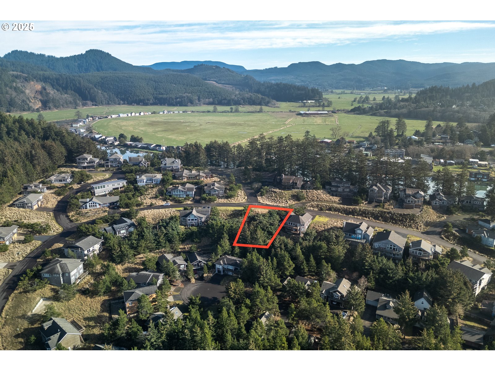 50 Nestucca Ridge Road Pacific City, OR 97135 - Photo 6 of 10 a view of lake with mountain