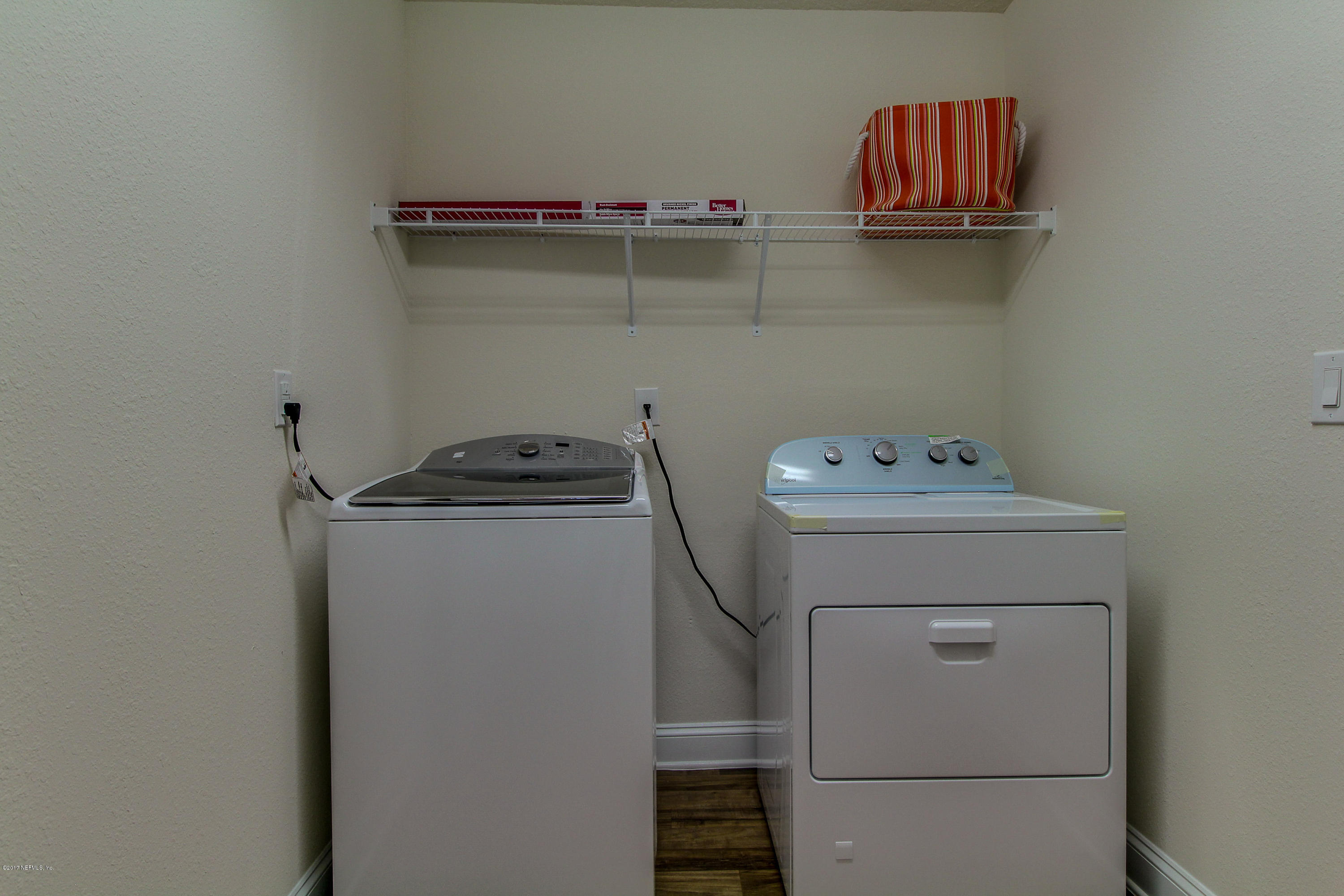 88442 Maybourne Road Yulee, FL 32097 - Photo 28 of 29 a utility room with dryer and washer