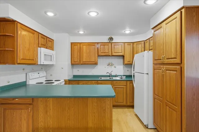 $460,000 | 57 Chelsea Road, Essex, VT 05452