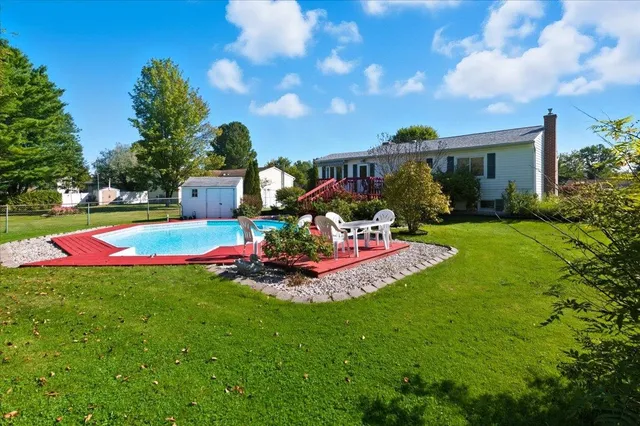 $460,000 | 57 Chelsea Road, Essex, VT 05452