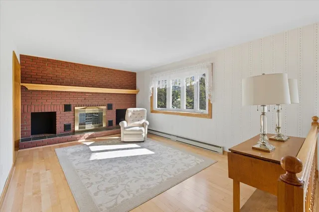 $460,000 | 57 Chelsea Road, Essex, VT 05452