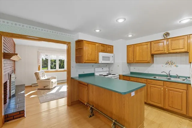 $460,000 | 57 Chelsea Road, Essex, VT 05452