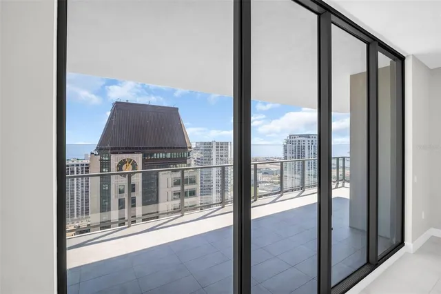 $1,698,000 | 275 1st Avenue South, Unit 3304, St. Petersburg, FL 33701