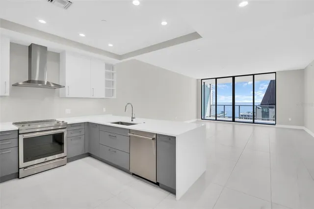 $1,698,000 | 275 1st Avenue South, Unit 3304, St. Petersburg, FL 33701