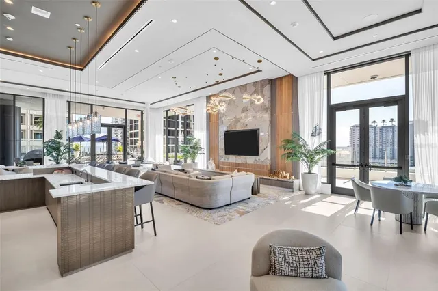 $1,698,000 | 275 1st Avenue South, Unit 3304, St. Petersburg, FL 33701