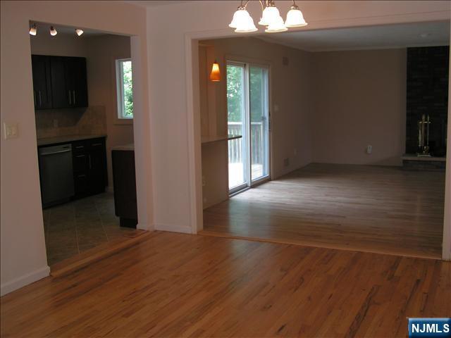 16-06 Jordan Road Fair Lawn, NJ 07410 - Photo 3 of 10