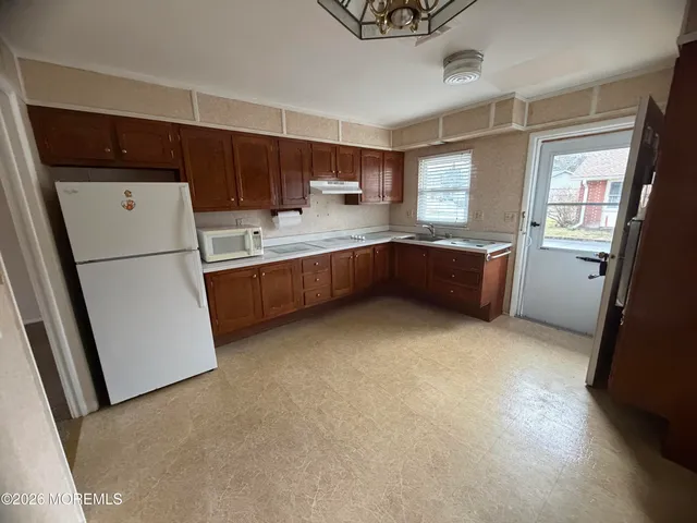 $175,000 | 221 A Buckingham Court, Lakewood, NJ 08701