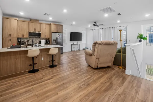 $370,000 | 10970 North Honeysuckle Drive, Fresno, CA 93730