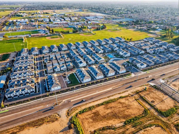 $370,000 | 10970 North Honeysuckle Drive, Fresno, CA 93730