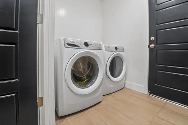 $370,000 | 10970 North Honeysuckle Drive, Fresno, CA 93730