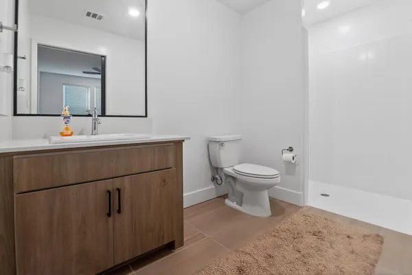 $370,000 | 10970 North Honeysuckle Drive, Fresno, CA 93730