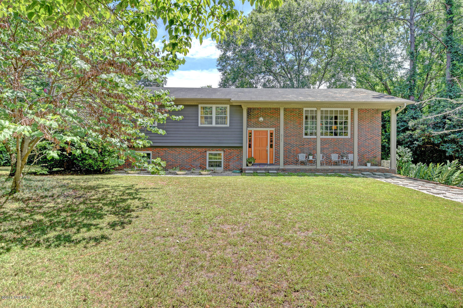 821 Cascade Road Wilmington, NC 28409 - Photo 3 of 34 821 Cascade Rd Wilmington NC-large-002-1