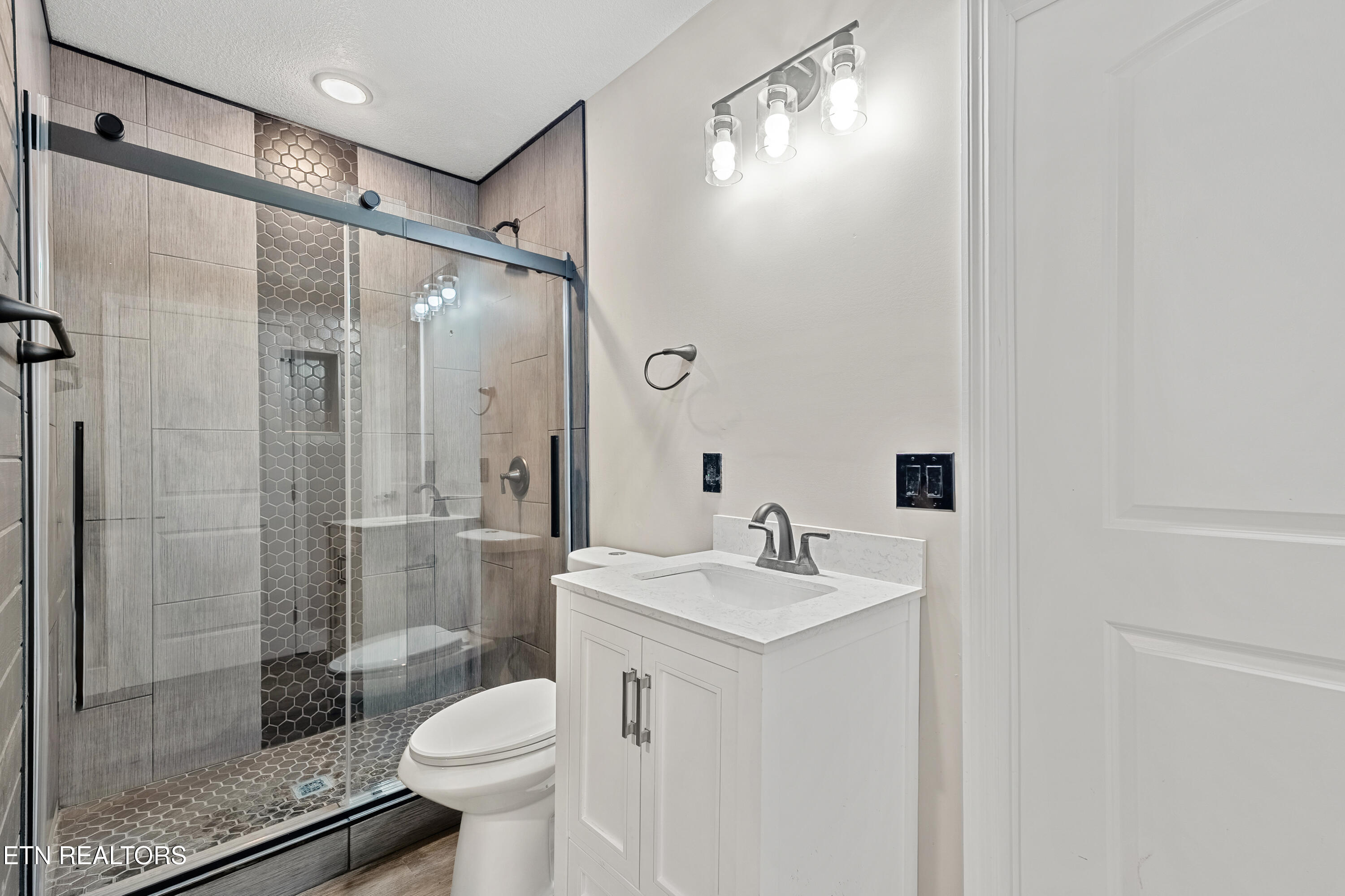 3935 Wrights Ferry Road Louisville, TN 37777 - Photo 14 of 26 DSC05175-HDR