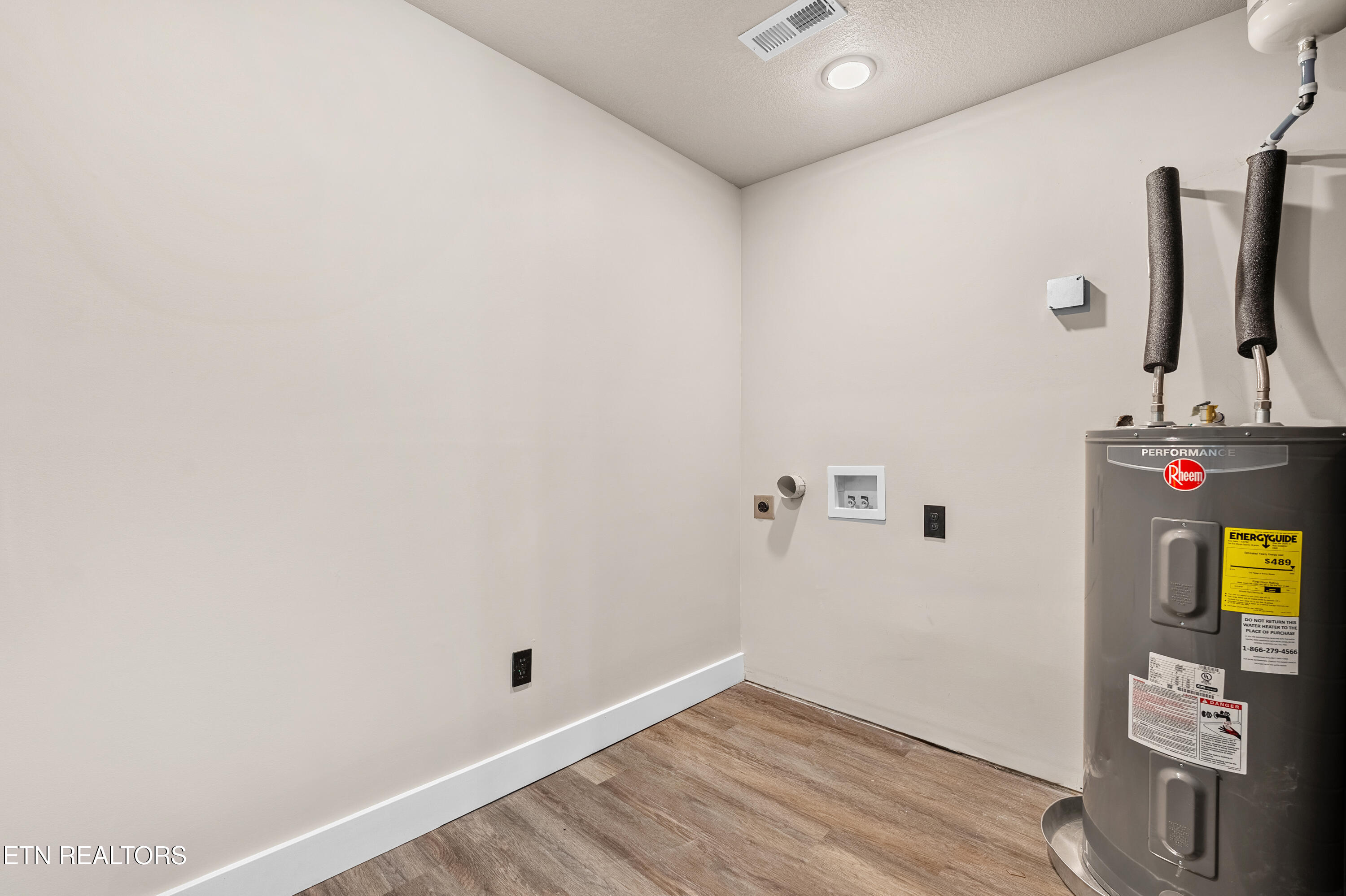 3935 Wrights Ferry Road Louisville, TN 37777 - Photo 15 of 26 DSC05180-HDR