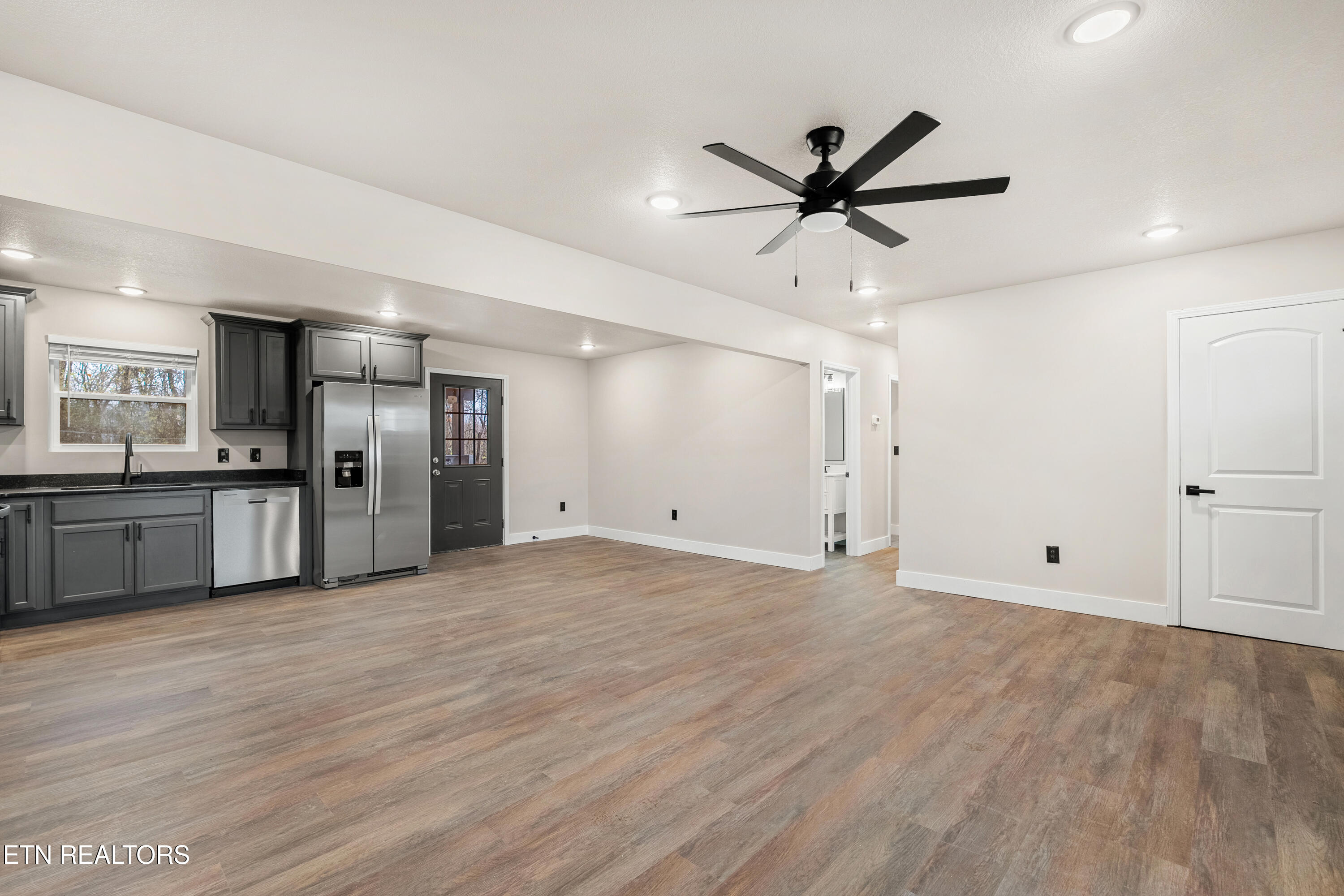 3935 Wrights Ferry Road Louisville, TN 37777 - Photo 5 of 26 DSC05110-HDR