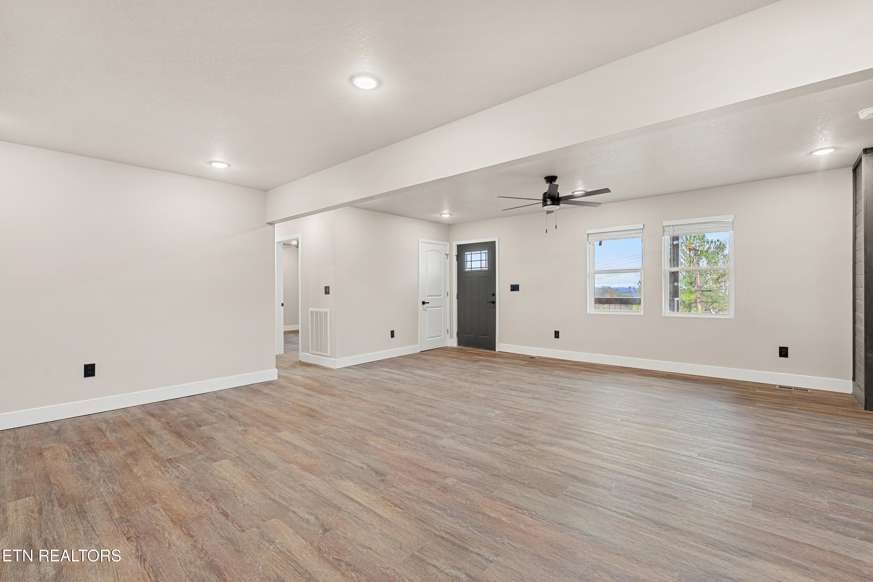 3935 Wrights Ferry Road Louisville, TN 37777 - Photo 6 of 26 DSC05120-HDR