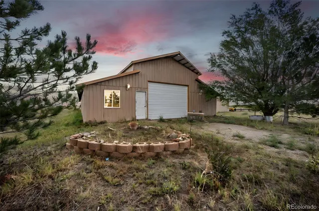 $1,149,000 | 69024 East Harvard Avenue, Byers, CO 80103