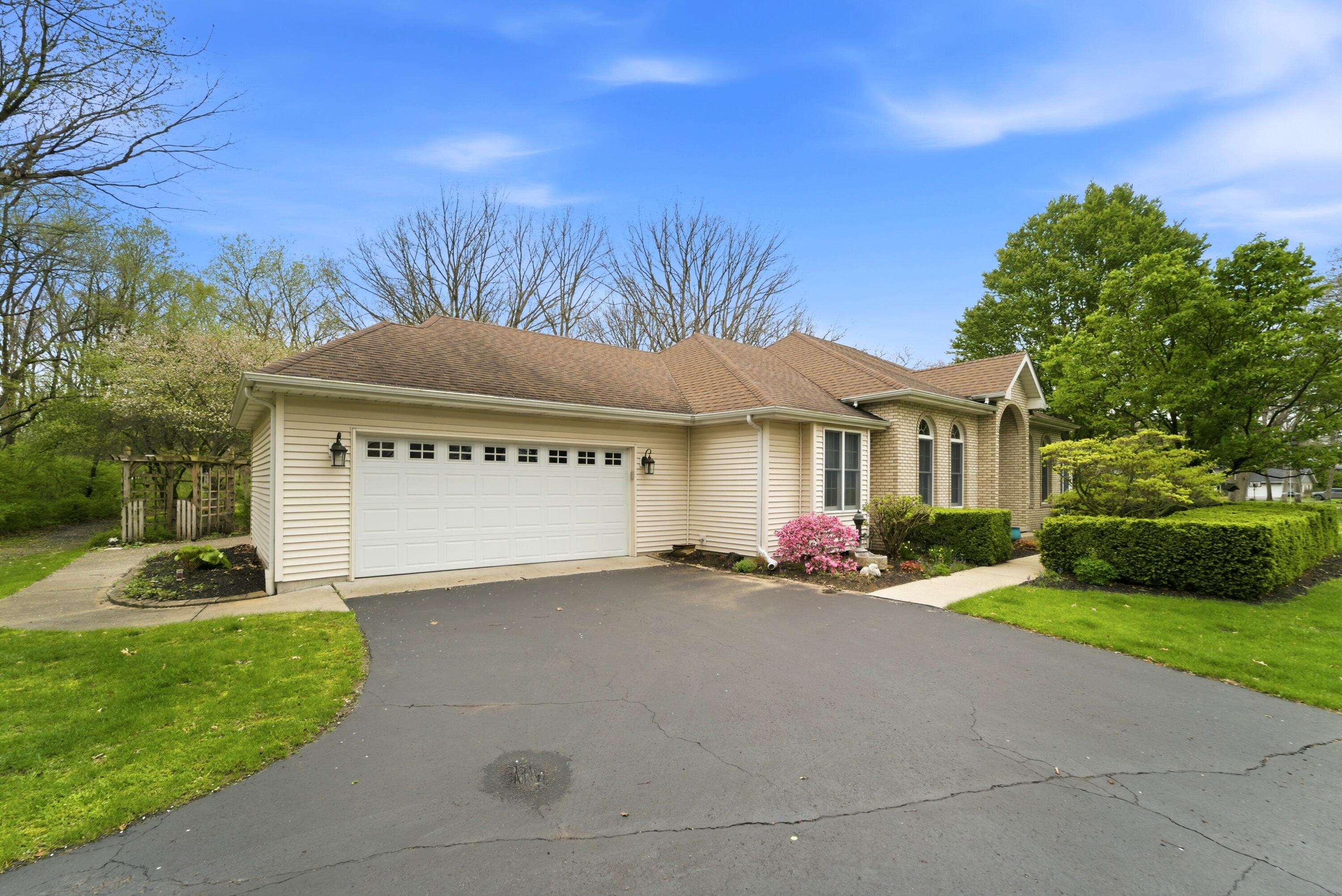 11230 Sandpiper Street Demotte, IN 46310 - Photo 2 of 53 3000x2005