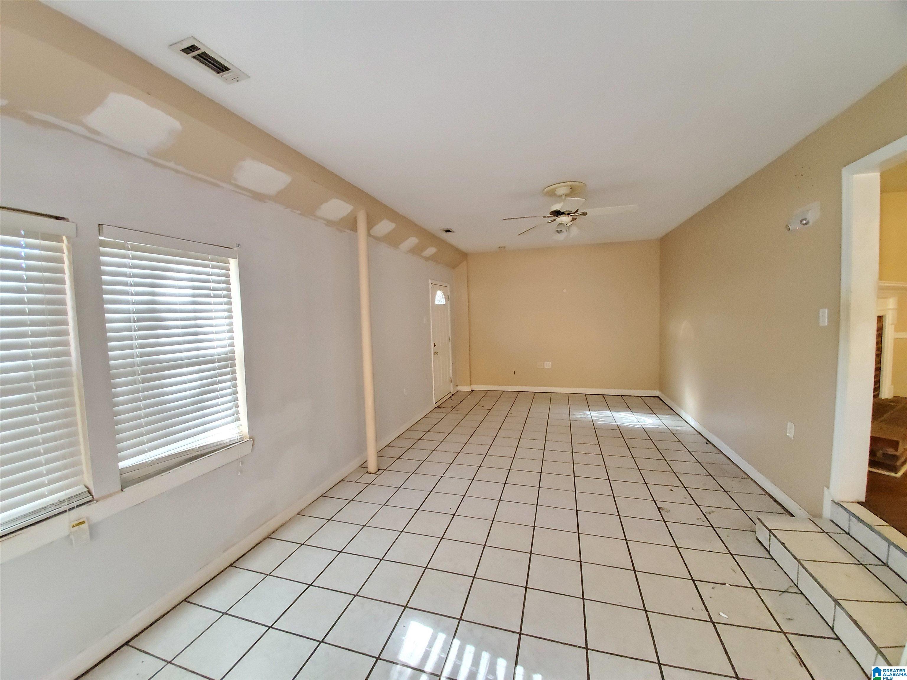 5004 Greenwood Road Southeast Bessemer, AL 35022 - Photo 4 of 17