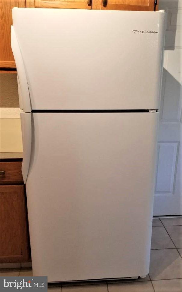 88 Pebble Road East Windsor, NJ 08520 - Photo 8 of 20 Refrigerator included