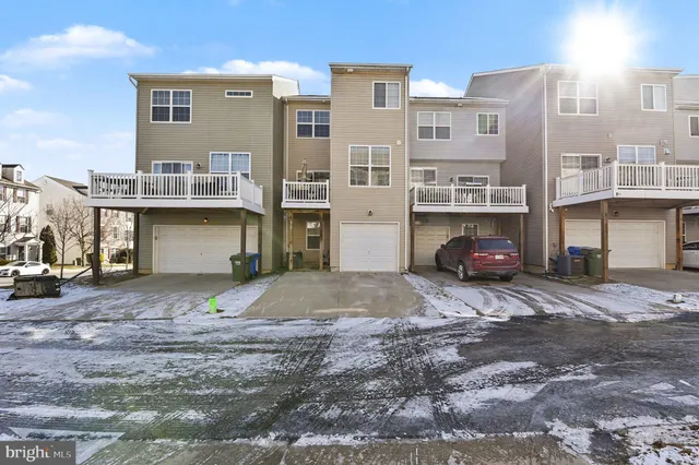a house view with a outdoor space