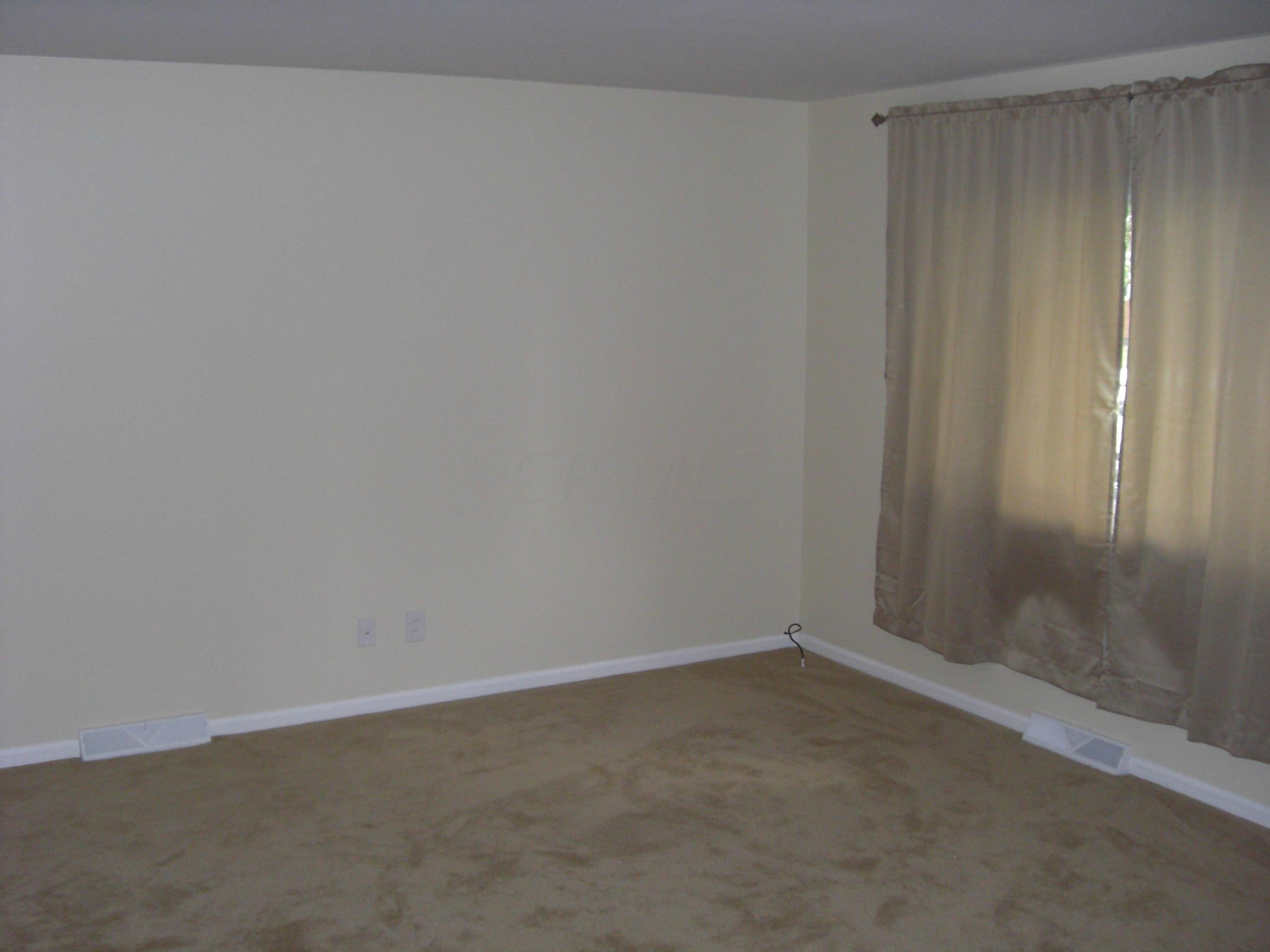 1807 Fleming Road Columbus, OH 43232 - Photo 3 of 11 Gallery Image 3