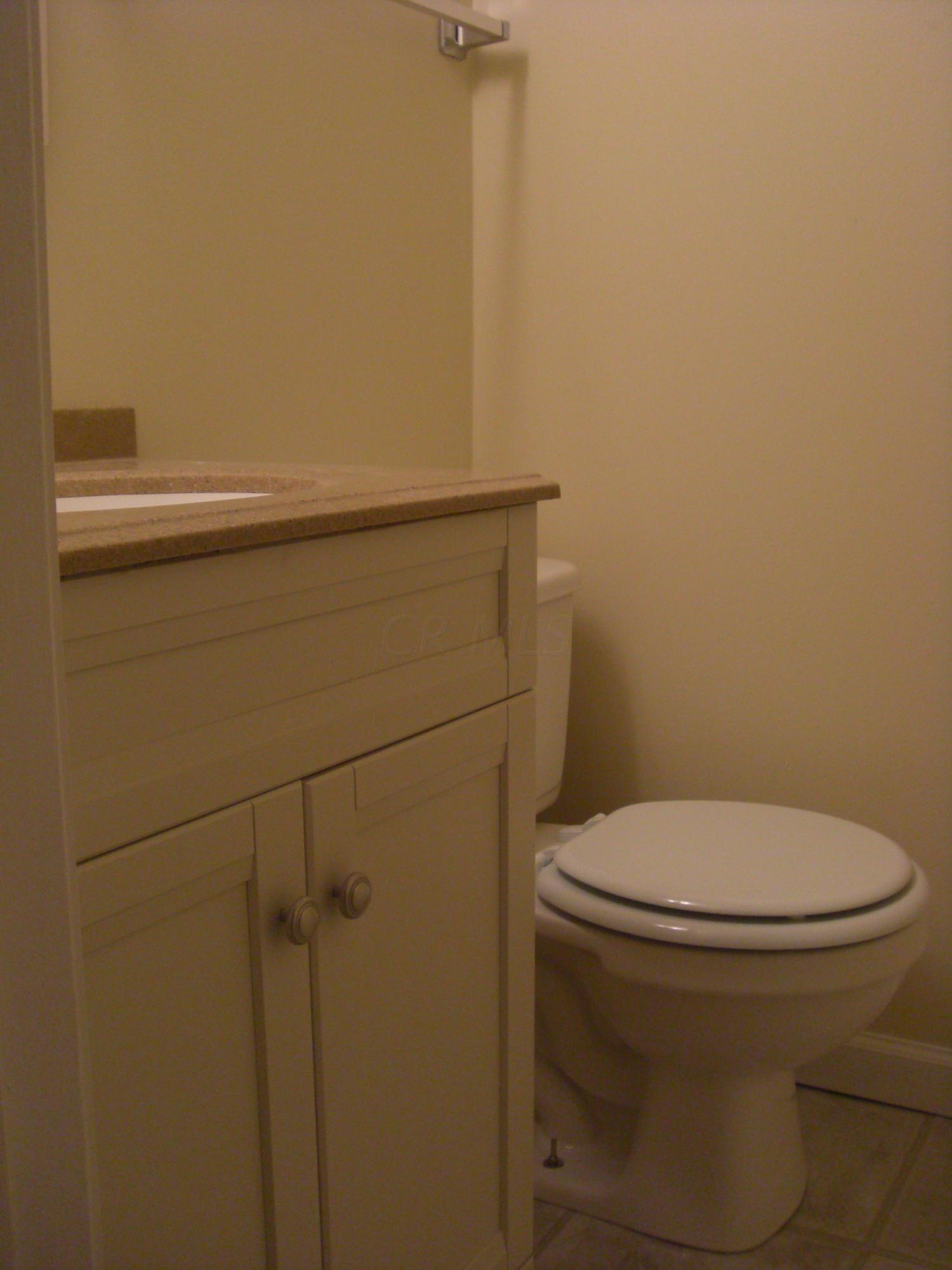 1807 Fleming Road Columbus, OH 43232 - Photo 7 of 11 Gallery Image 7
