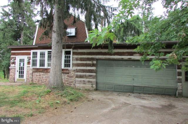 4055 Smith Road Dover, PA 17315 - Photo 3 of 21 Gallery Image 3